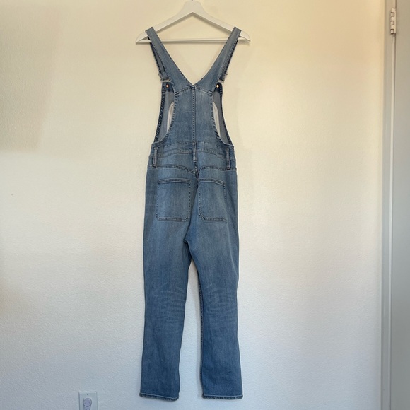 Madewell Light Blue Denim Crop Overalls - Picture 5 of 13